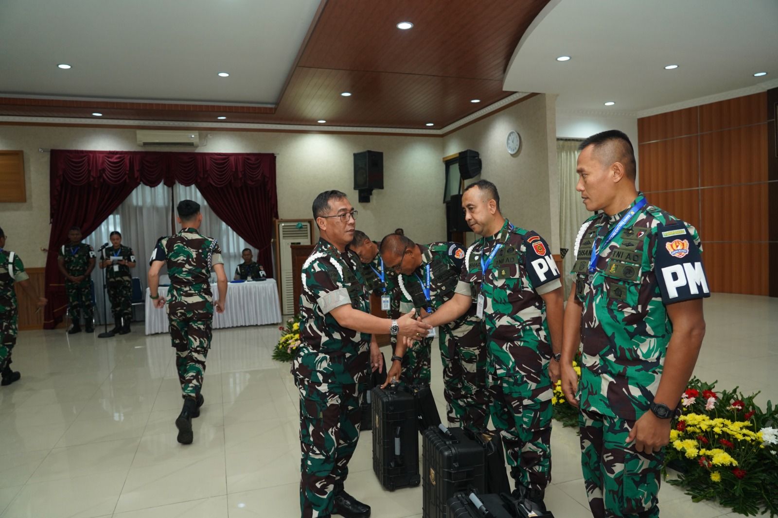 Semakin Profesional, Danpuspomad Bagikan Toollkit Penyidikan Kepada Dansatpomad